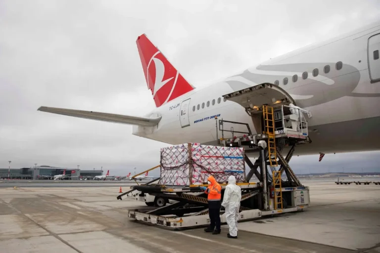 How an Aviation Intern Experience Can Shape Your Aviation Career