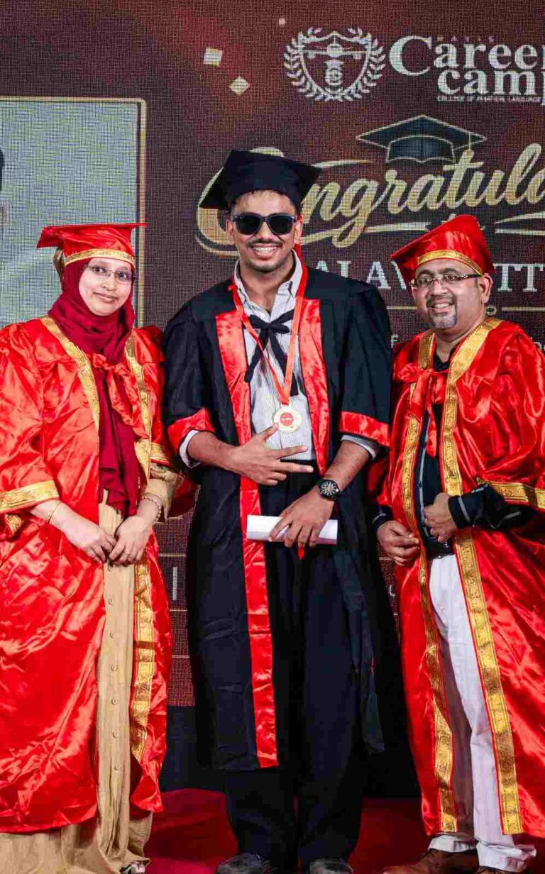alavikutty-at-career-campus-convocation-ceremony-100kb