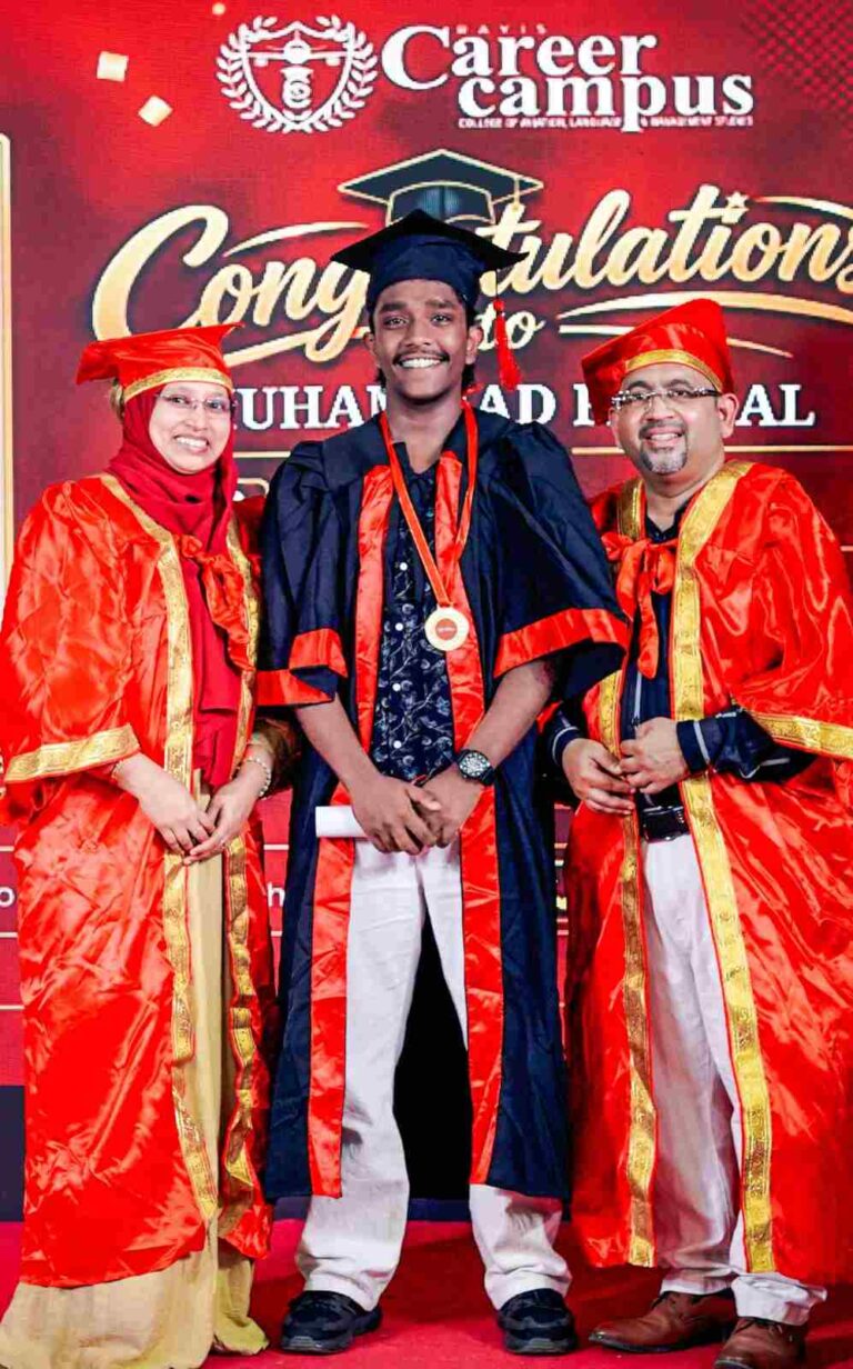 faissal-at his-convocation-day-100kb
